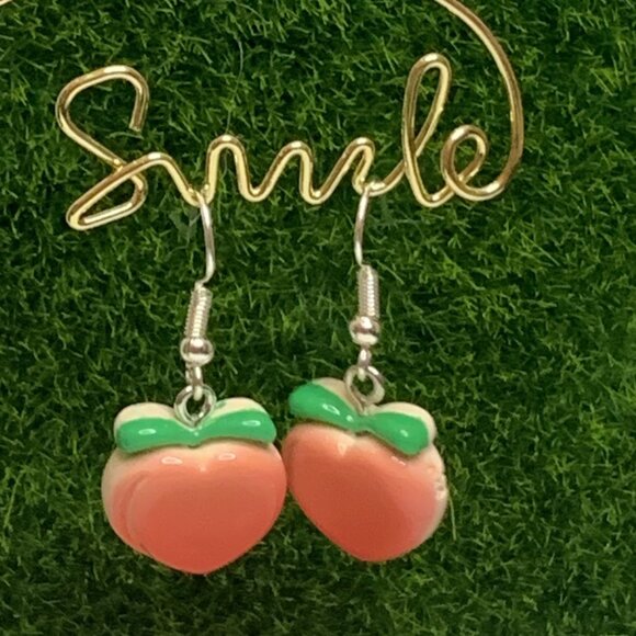 Peach Earring, Fruit Earring, Funny Food Earring, Gift Idea, Georgia Earring - Picture 3 of 5